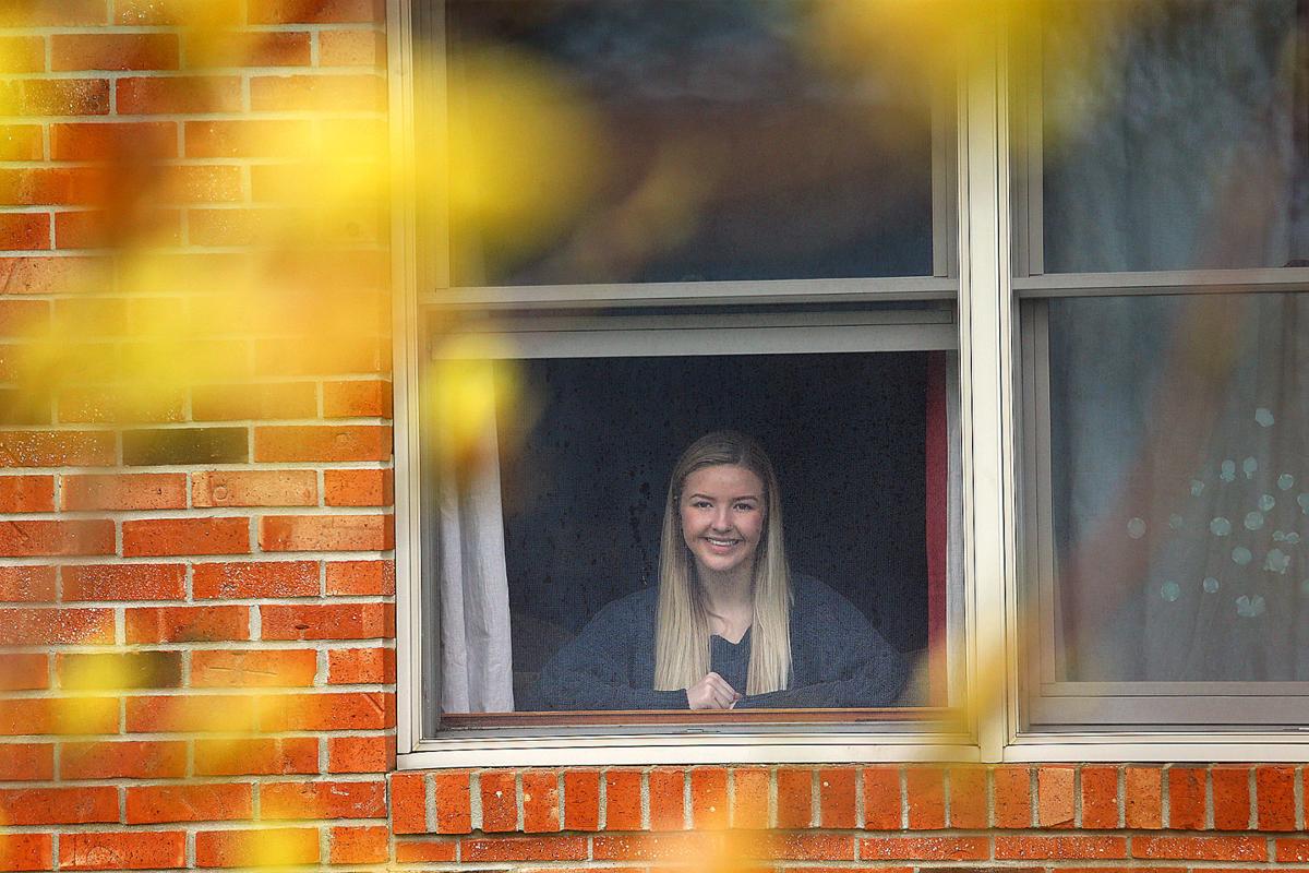 Senior-Ally Foster.jpg