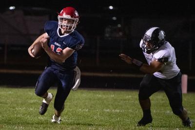 Football Cass Rocks Western In 2nd Half To Win Going Away