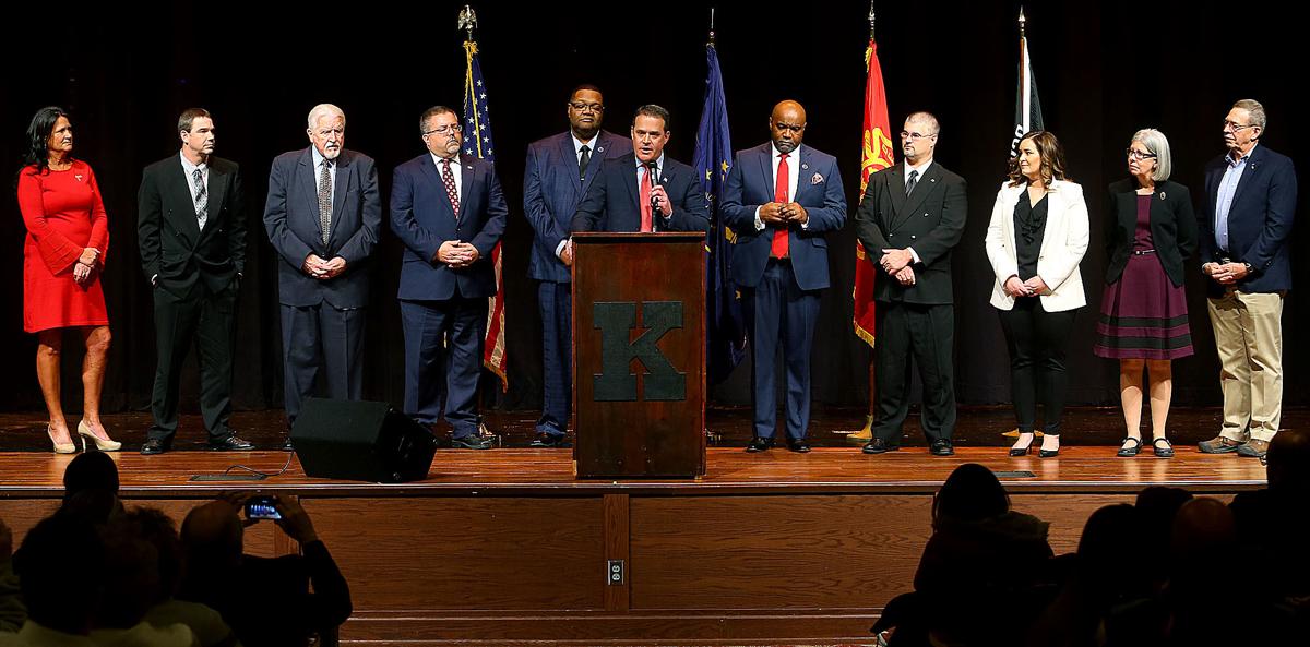 Oath of Office Mayor 05.jpg