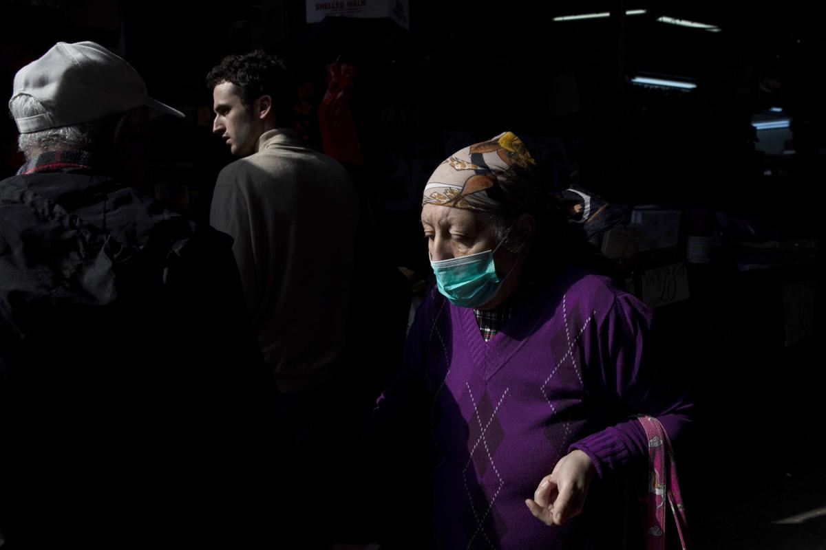Virus Outbreak A Week Photo Gallery