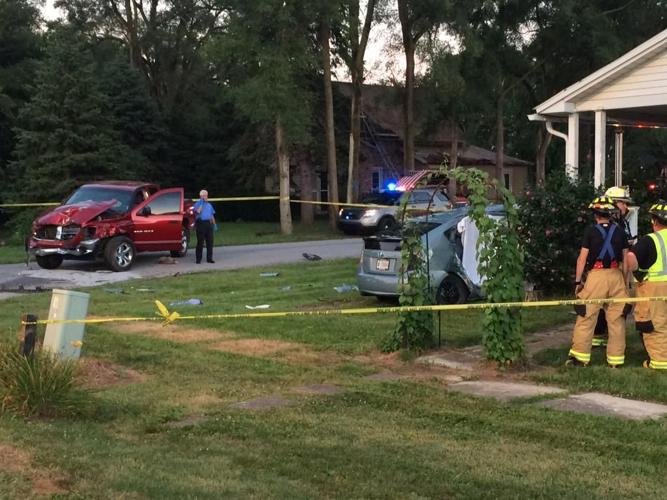 30-year-old driver, 5-year-old son killed in car crash near Howard Township