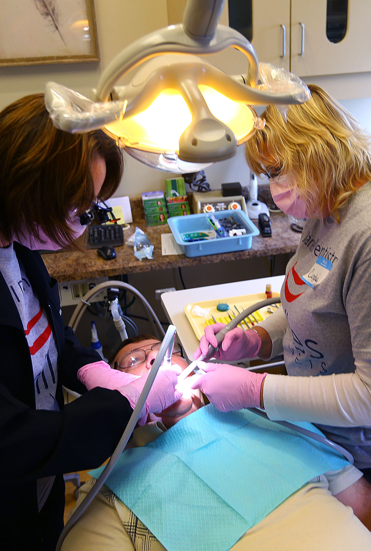 Kokomo dentists give back to veterans Local news