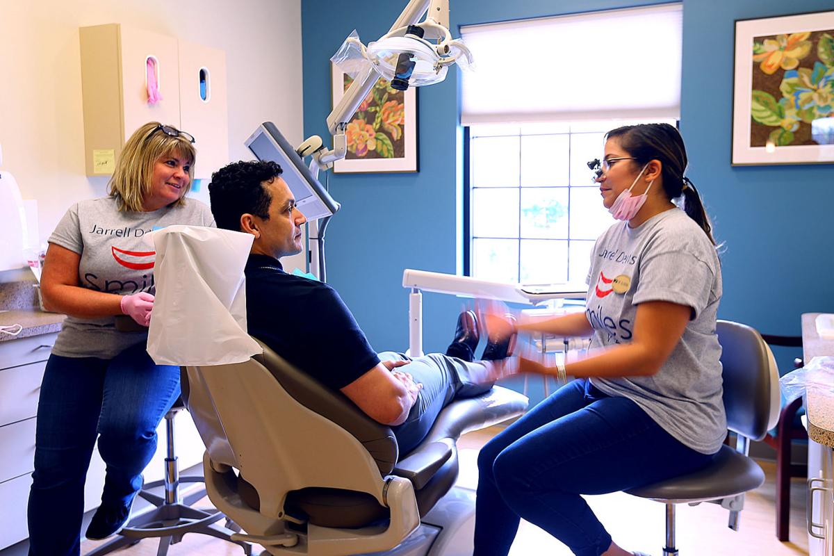 Kokomo dentists give back to veterans Local news