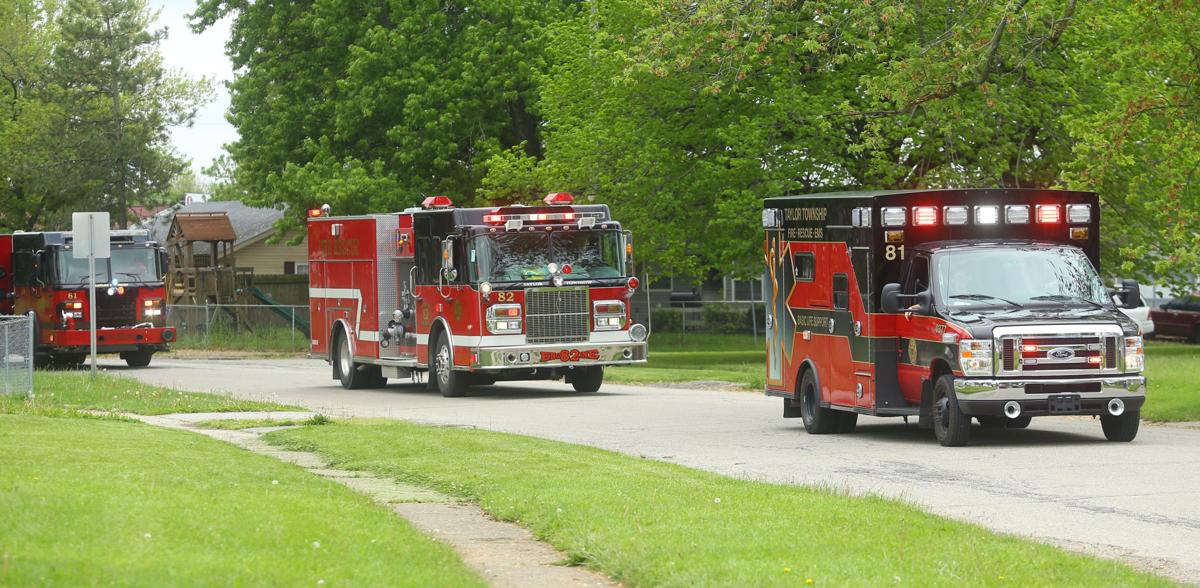 Taylor bus parade WEB ONLY 06.JPG