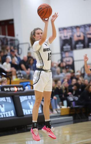 Western vs Carroll girls BB 03.jpg