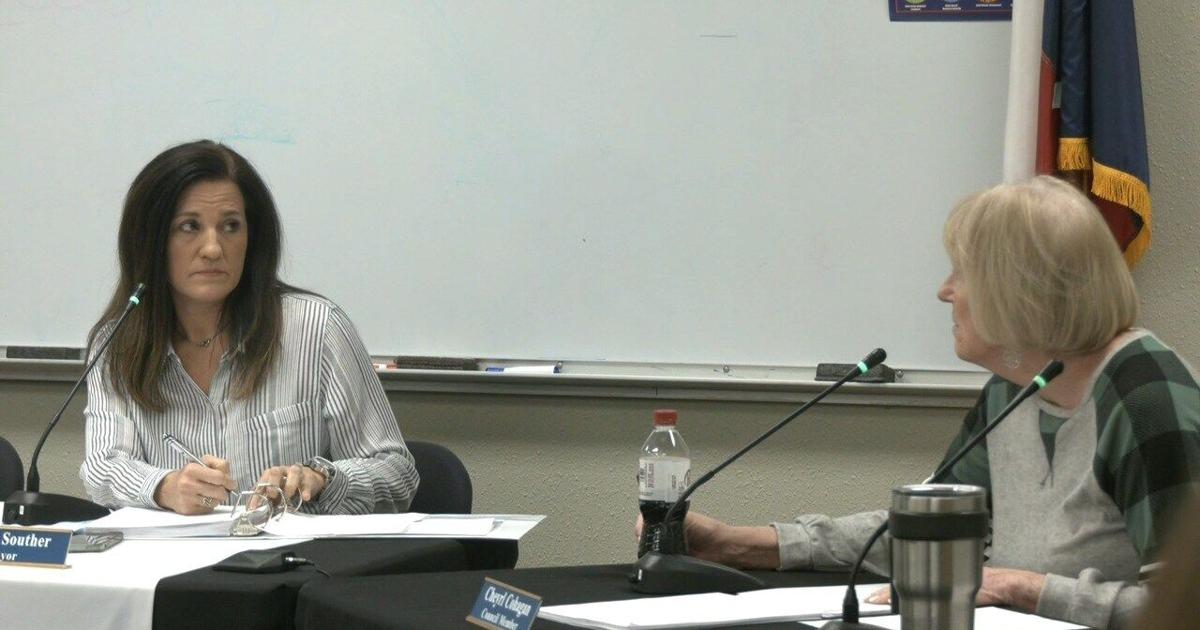 Tamara R Gunter Gunter City Council members show up for the first time in months ...