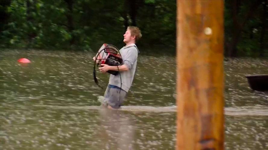2 dead as slow-moving storms flood roads across Oklahoma and Texas ...