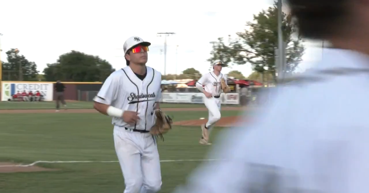 The Sherman Shadowcats outlast the Joplin Outlaws 7-4 | Sports | kten.com