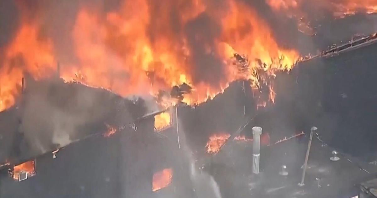 At least 3 dead after Dallas apartment explosion and fire