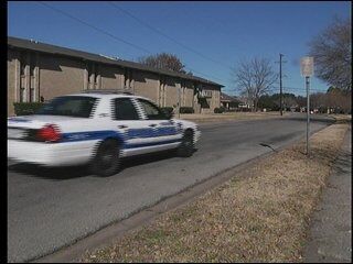 Two Arrested for Walking on Street Instead of Sidewalk | | kten.com