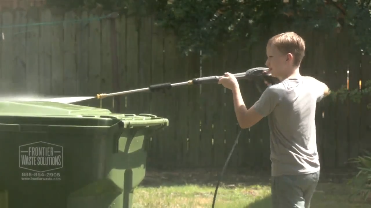 Van Alstyne Boy Cleans Trash Cans To Earn Money | News | Kten.com