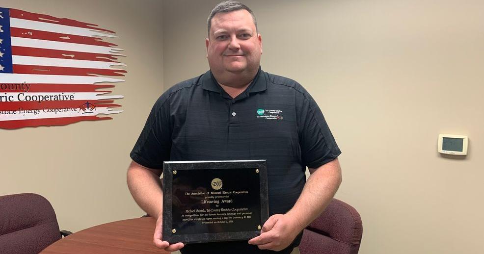 Electric cooperative CEO earns 'Lifesaving Award' | Local News | ktvo.com