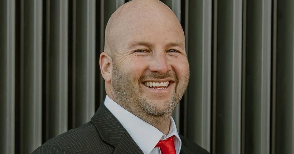 Moorhead Minnesota House candidate Andrew Rockhold describes plan to eliminate property taxes