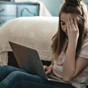Sextortion: The new cybercrime targeting young people - Vimarsana News