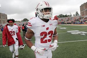 Badgers football film room: How Wisconsin's offense may cope if faced with a Jonathan Taylor-less running game