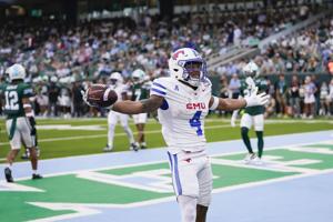 SMU notches AAC title upset in conference farewell