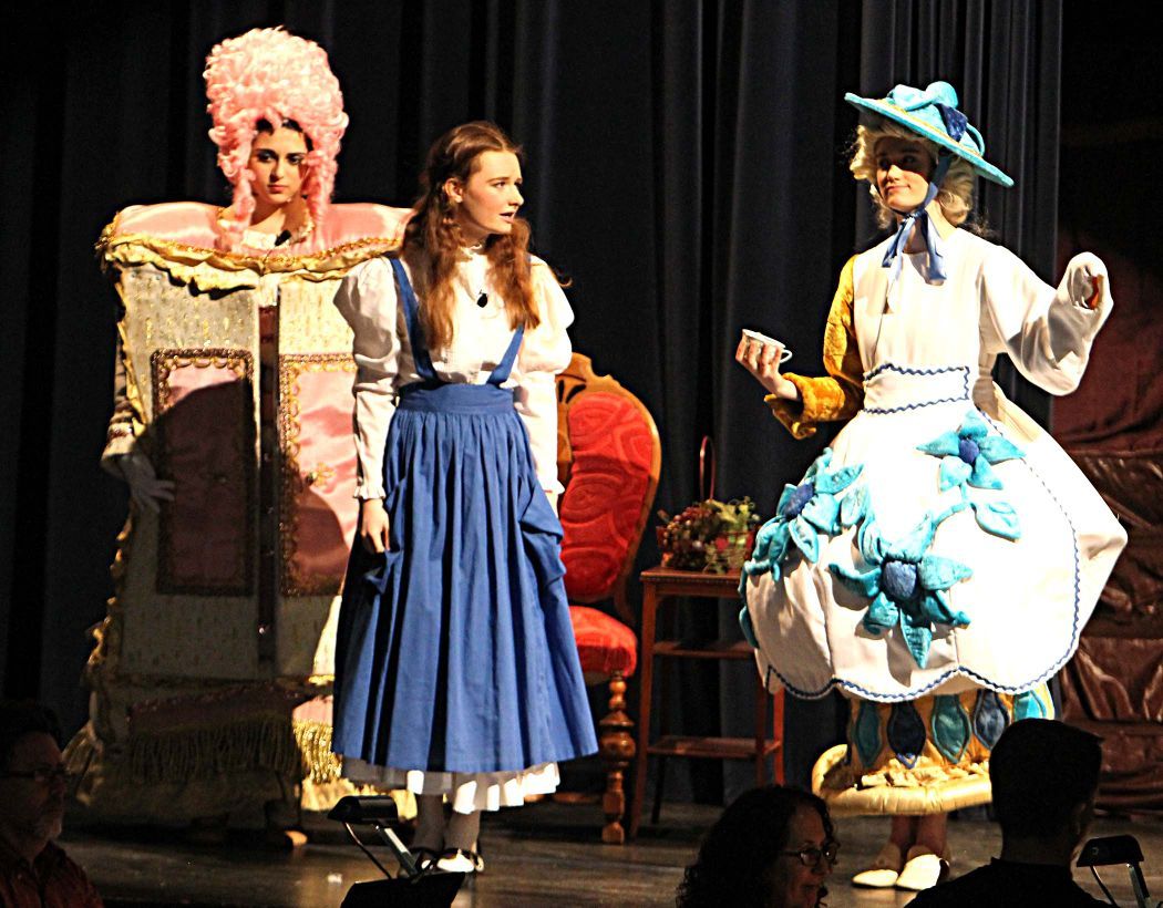 Vhs Production Of Beauty And The Beast Enchants Audience