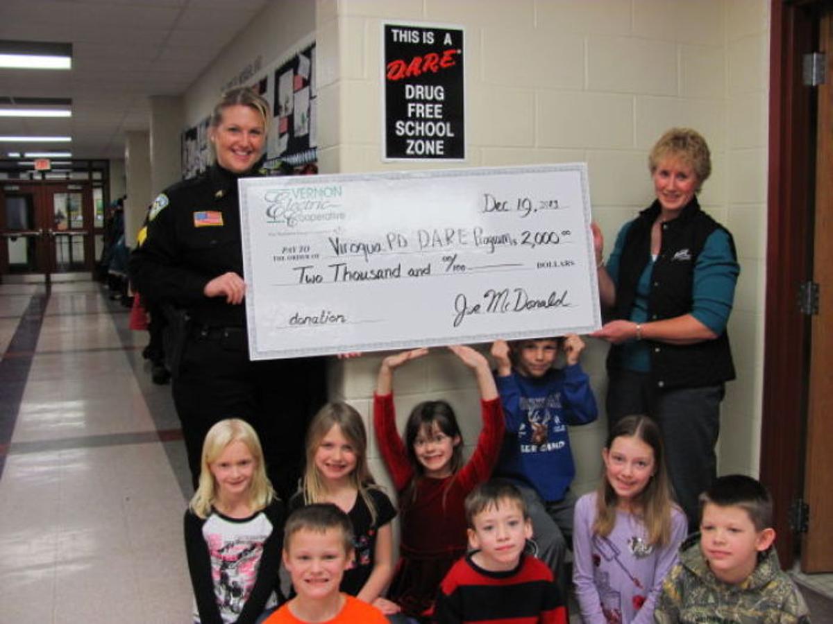 Vernon Electric Supports D A R E Program Lacrossetribune Com