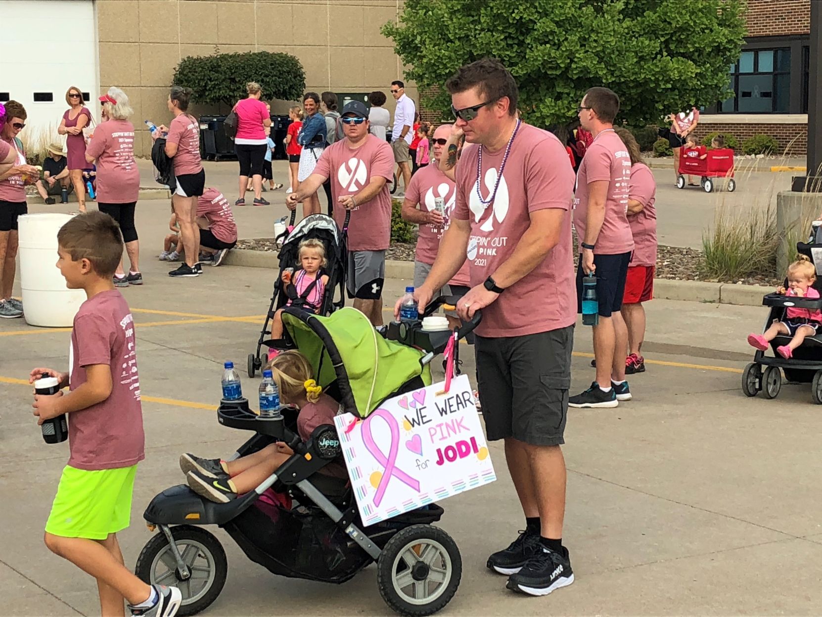 Steppin' Out In Pink Moving To Riverside Park