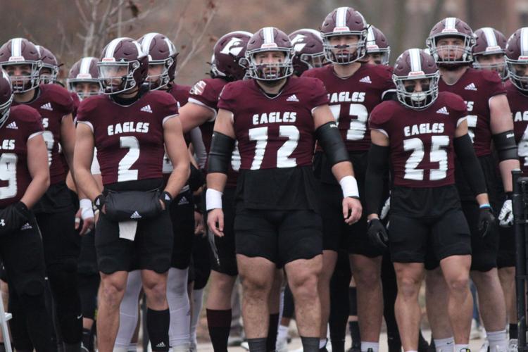 UWLa Crosse football Mike Bertoia's road from transfer defensive end