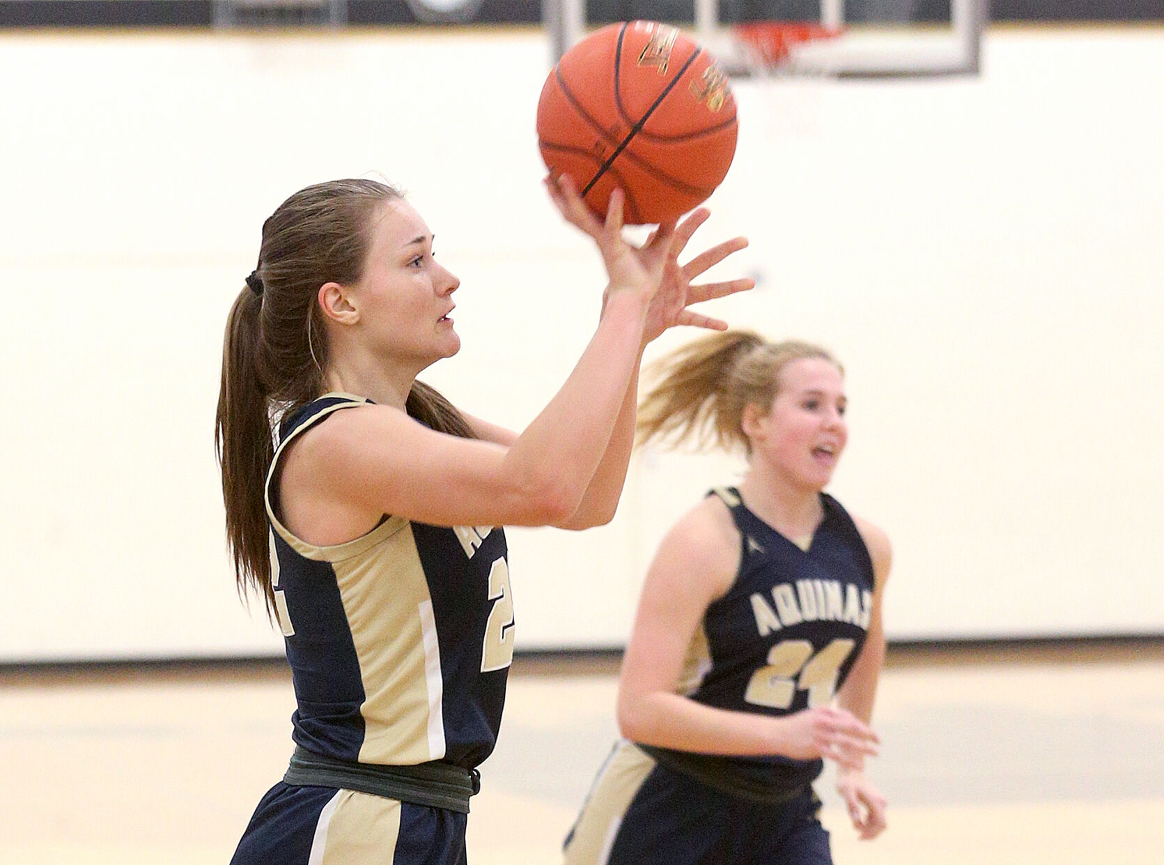 High school basketball: Aquinas, Blair-Taylor girls keep top spots in AP state rankings