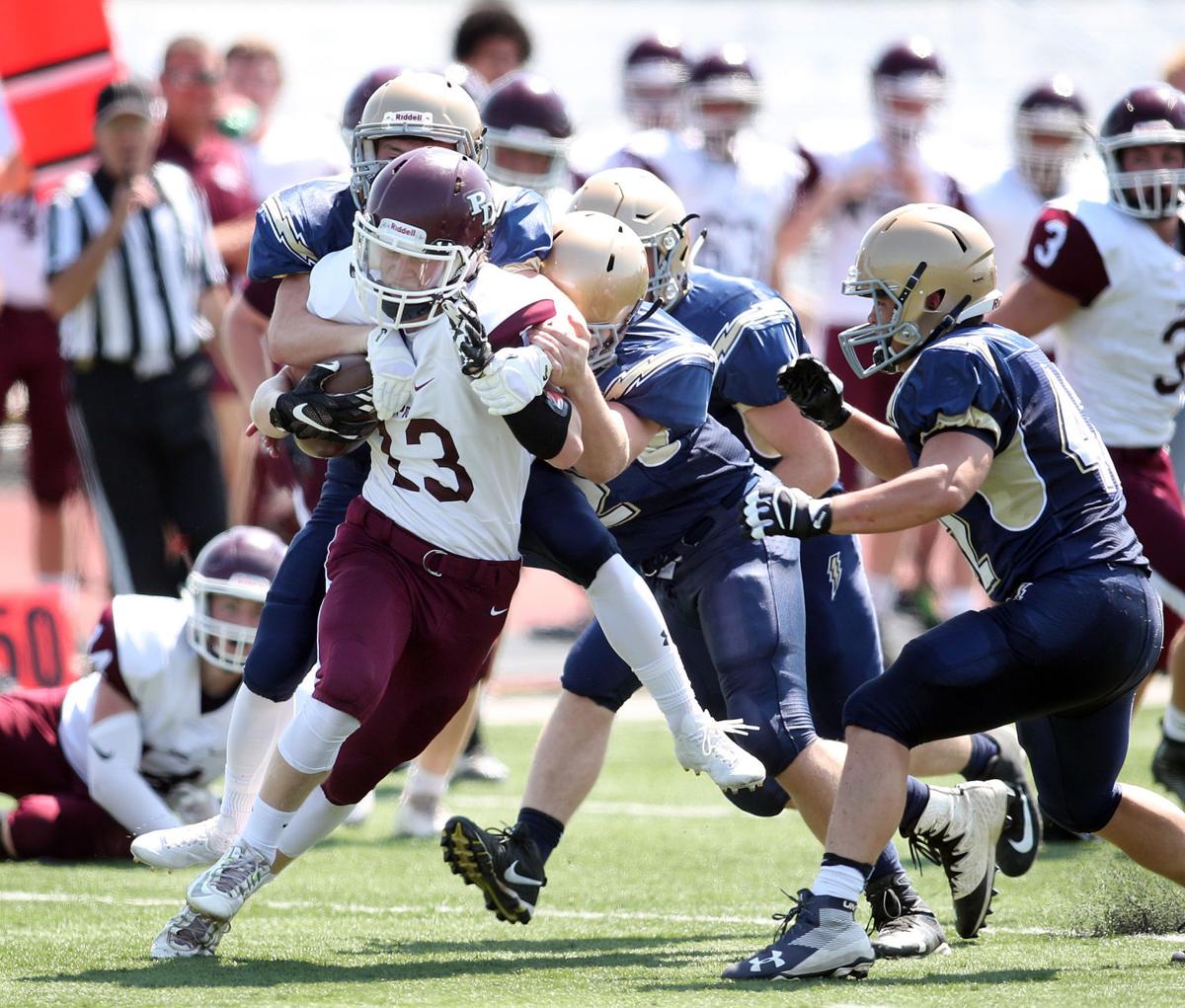 High school football Tyler Smock leads Prairie du Chien past Aquinas