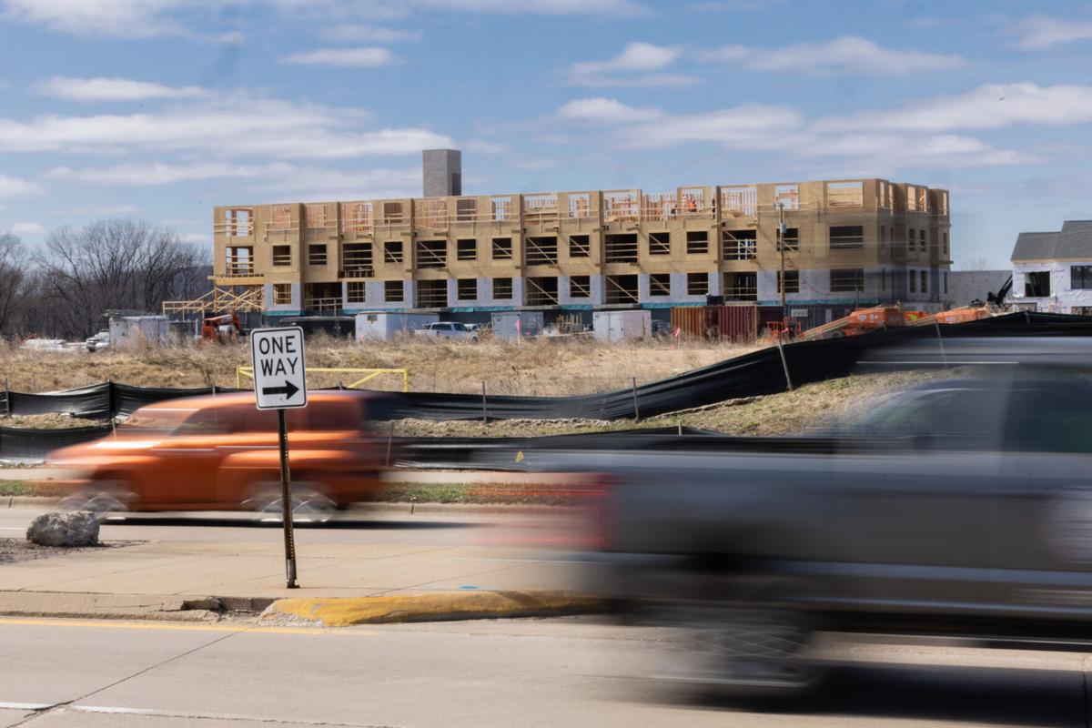 La Crosse discusses reducing offstreet parking requirements