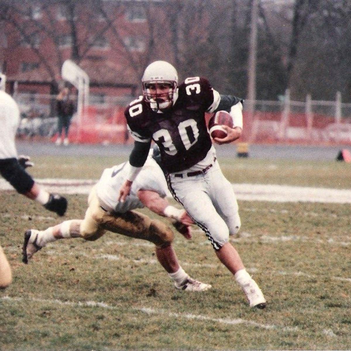 Uw La Crosse Football Janke Brothers Family Bond Strengthened By