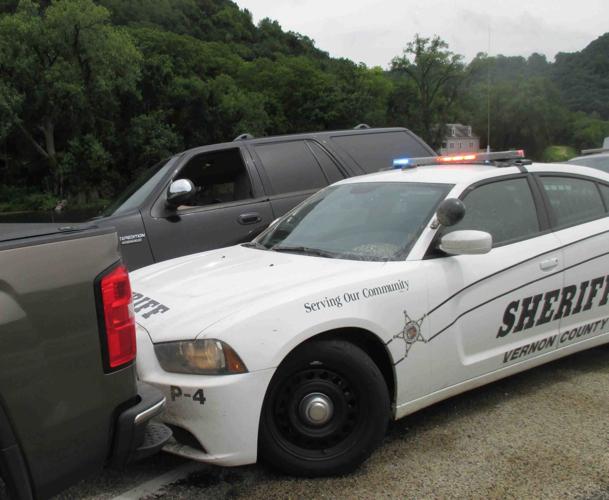 Moving roadblock helps bring multicounty chase to an end near De Soto