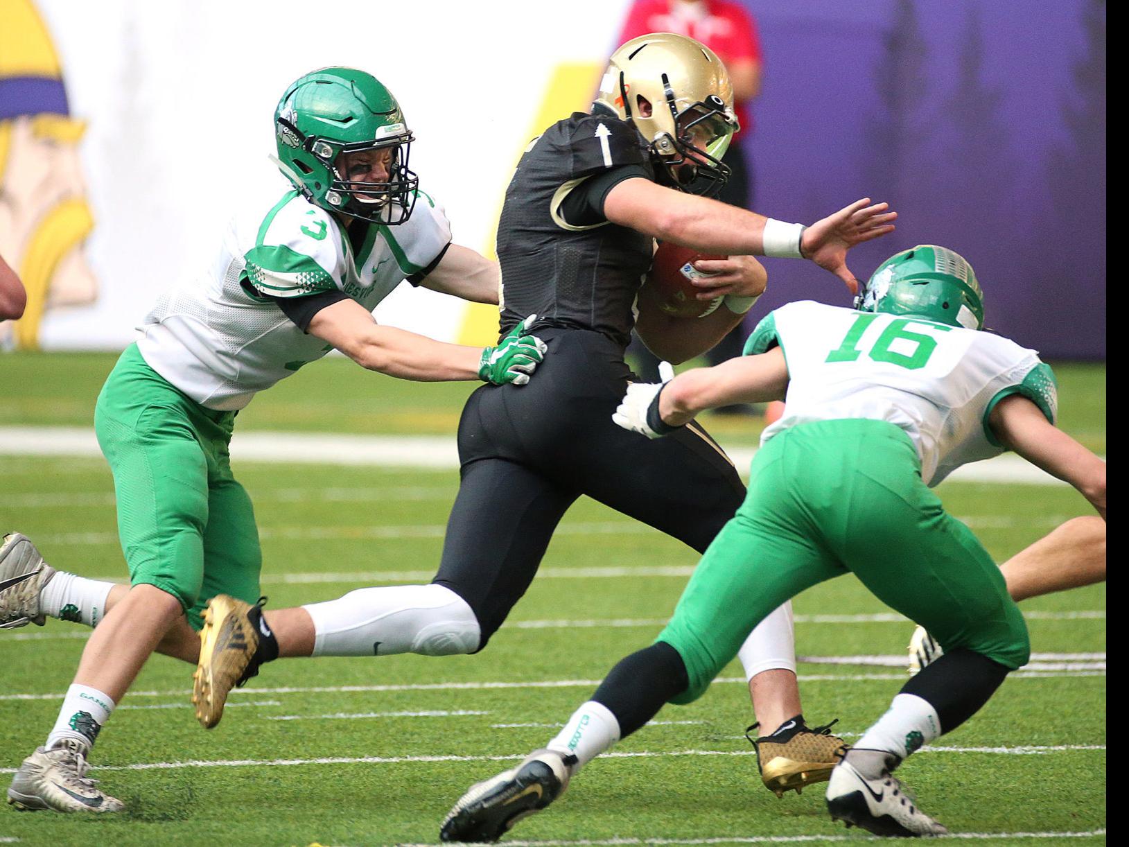 High School Football Noah King Dominating For Caledonia G E T