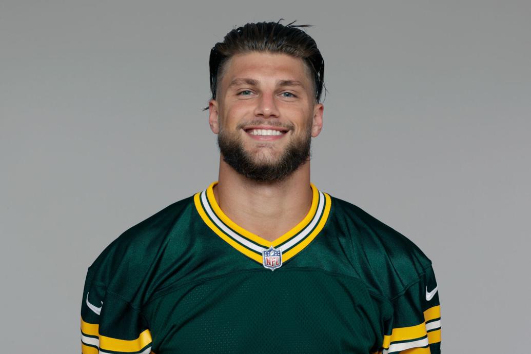 Packers place secondround tender on Robert Tonyan Football
