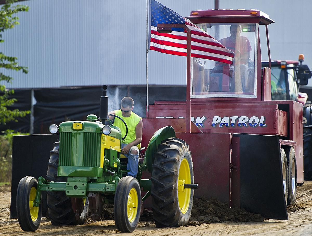 Tractor pulling a family tradition at Houston Hoedown