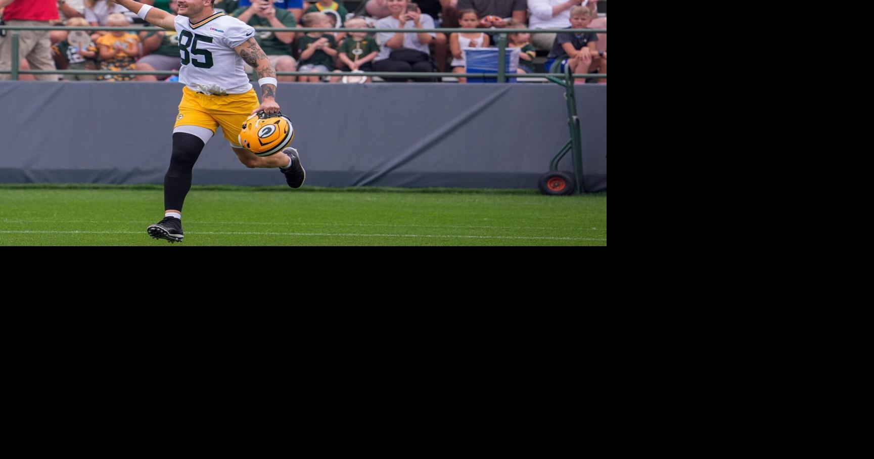 Green Bay Packers tight end Tucker Kraft (85) hypes up the crowd during practice on Friday, July 31, 2026, at Ray Nitschke Field in Ashwaubenon, Wisconsin.