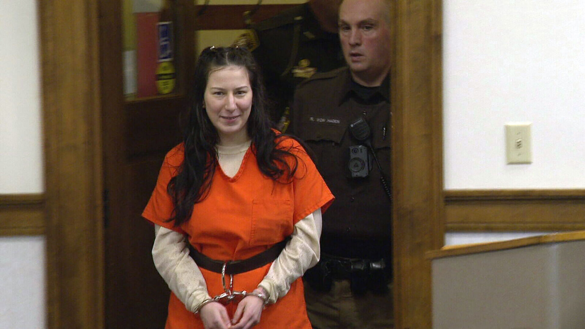 Green Bay woman accused in dismemberment slaying ruled fit for trial photo