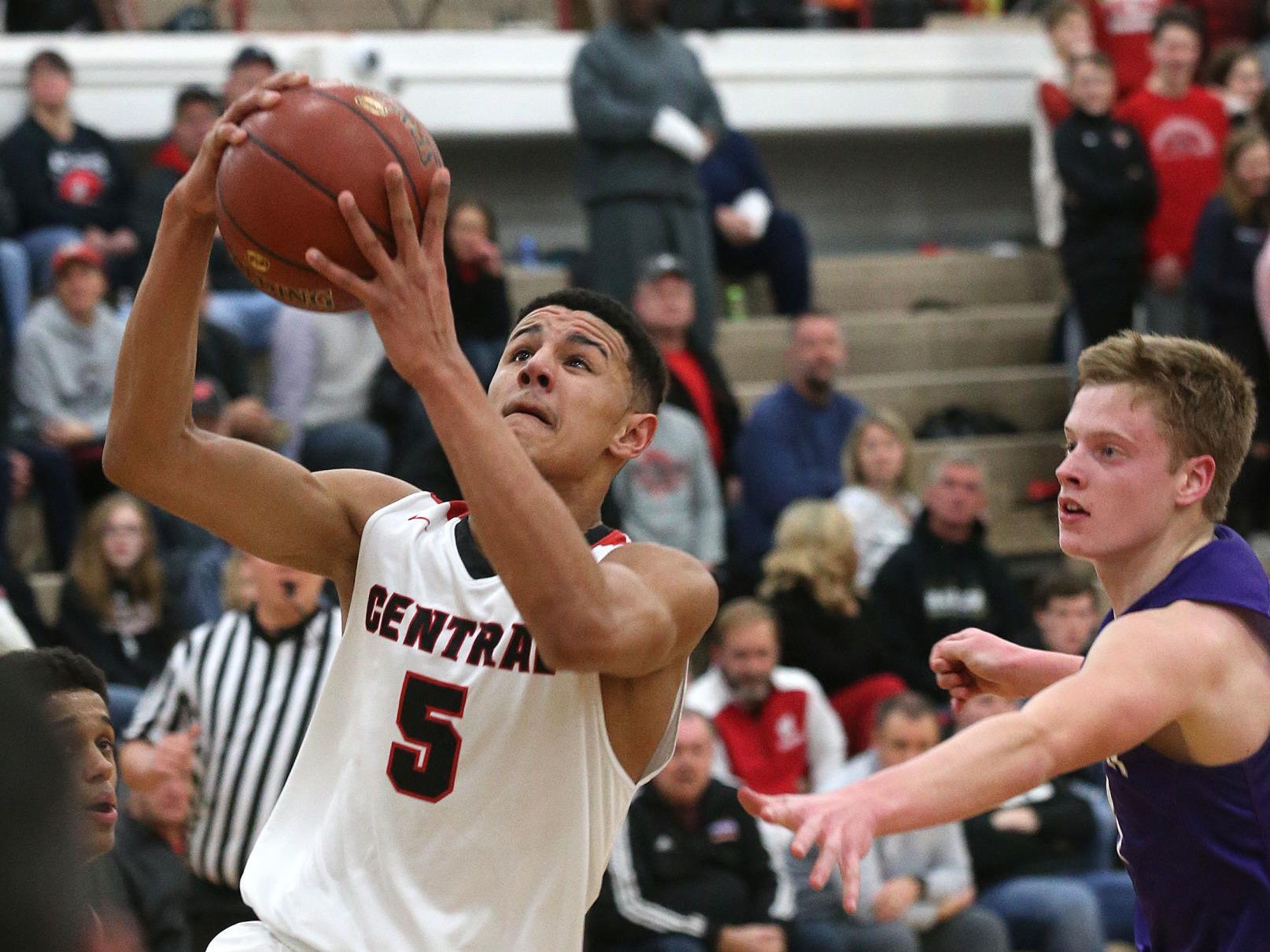 High School Basketball Johnny Davis Scores 37 In Loss To Long