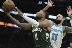 Easy does it at home: Damian Lillard, Bucks roll past Hornets