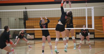 WIAA sports roundup Onalaska West Salem volleyball teams knocked out of postseason WIAA sports roundup Onalaska West Salem volleyball teams knocked out of postseason