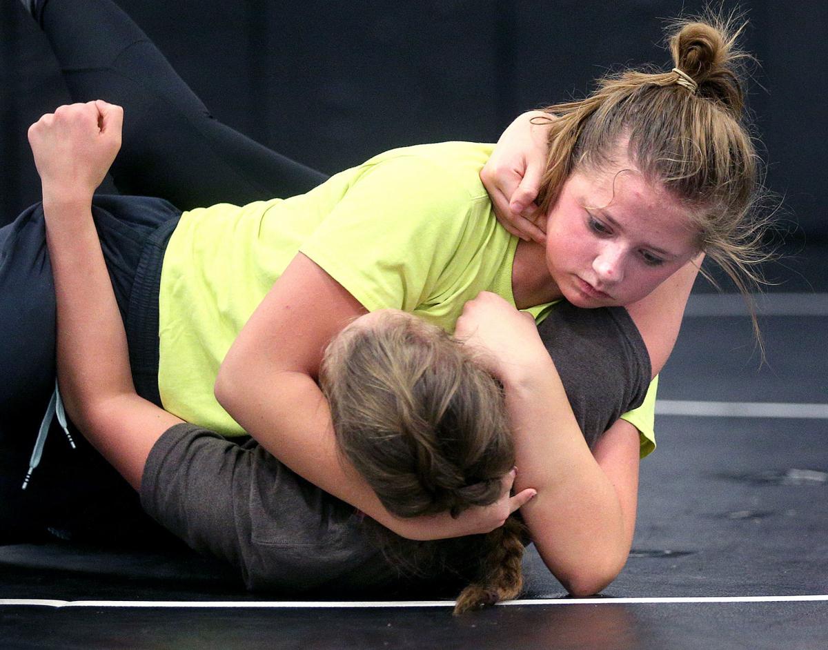 Holmen girls wrestling main