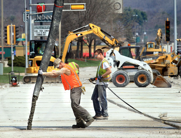 Hwy. 16 shutdown starts smoothly for mall area businesses