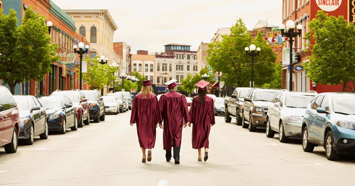 Uw Lacrosse Graduation 2025