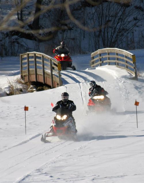 Vernon County Snowmobile Trails Close Following Brief Opening News Lacrossetribune Com