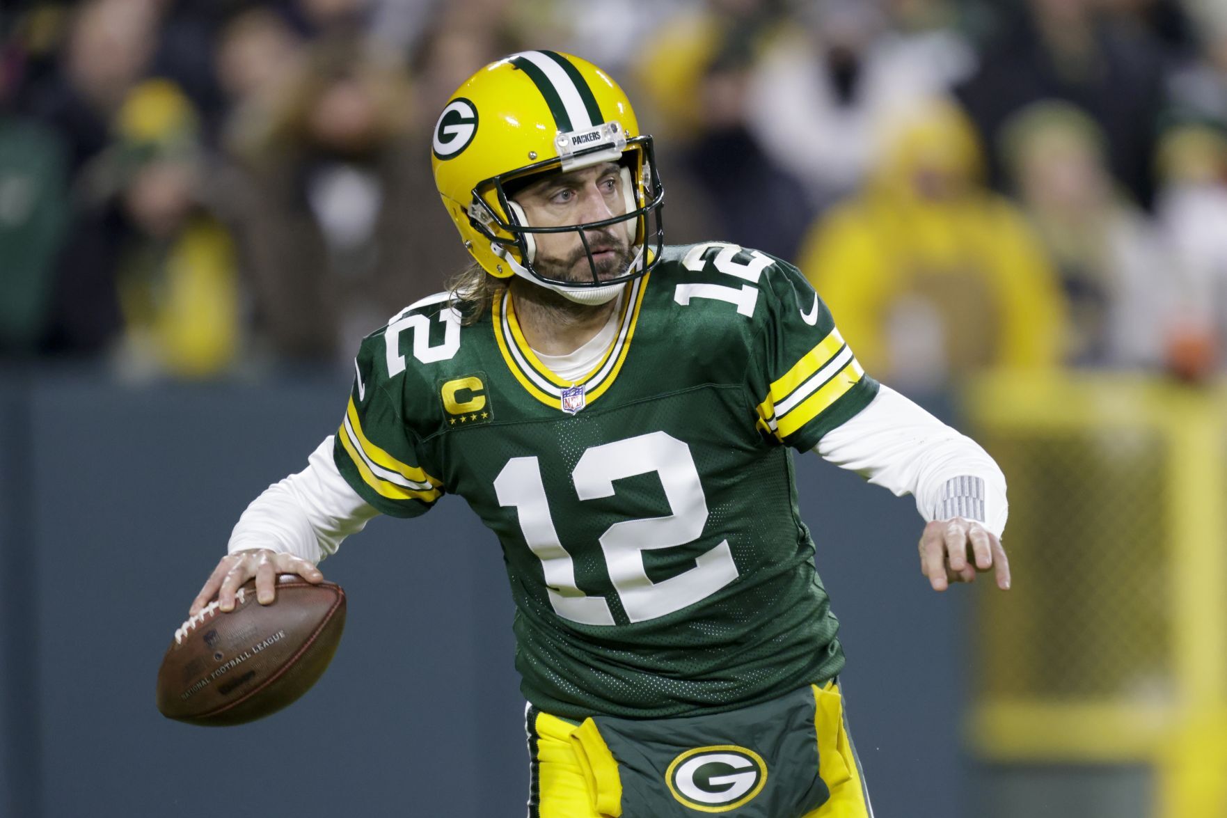 Green Bay Packers Chasing Favrey — Aaron Rodgers goes from saying Oh my god to Brett Favres TD record to the cusp of breaking it