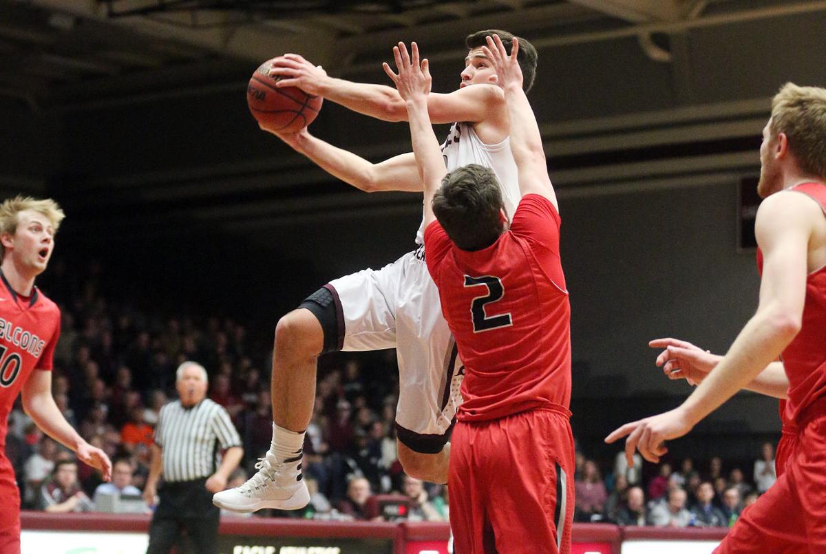 Tribune Top 10 No 4 Uw L Men S Basketball Wins Wiac Lacrossetribune Com