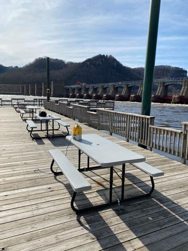 A tiff over restaurant tables on the boardwalk, Herald Community  Newspapers
