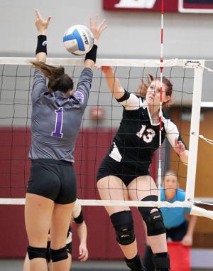 WIAC Volleyball Championship: Eagles sweep Whitewater for bid to national tourney