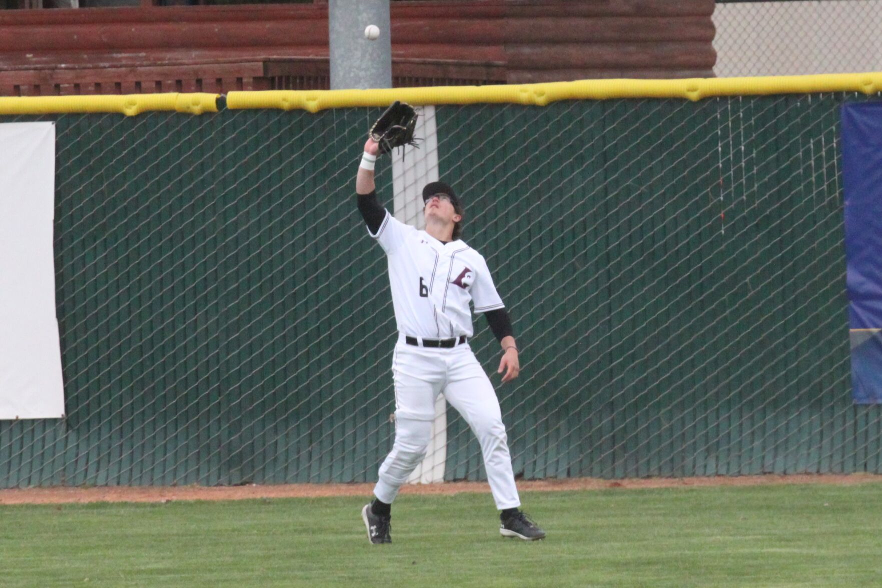 UW-La Crosse Baseball Wins One Of Two Against UW-Whitewater