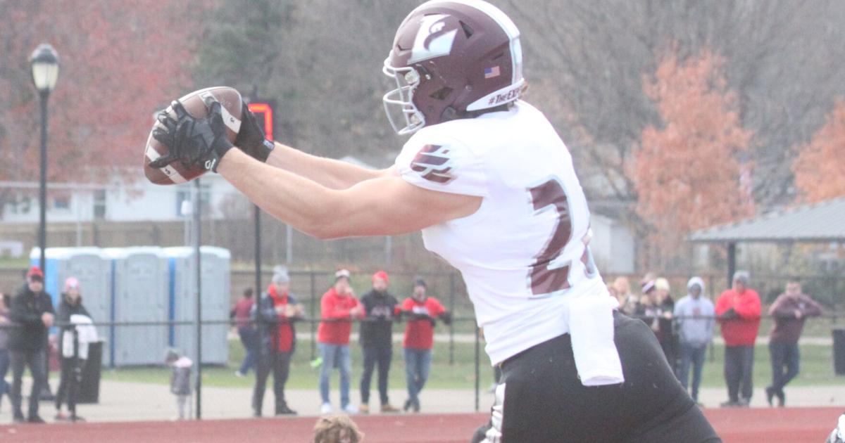 UWLa Crosse UWRiver Falls football