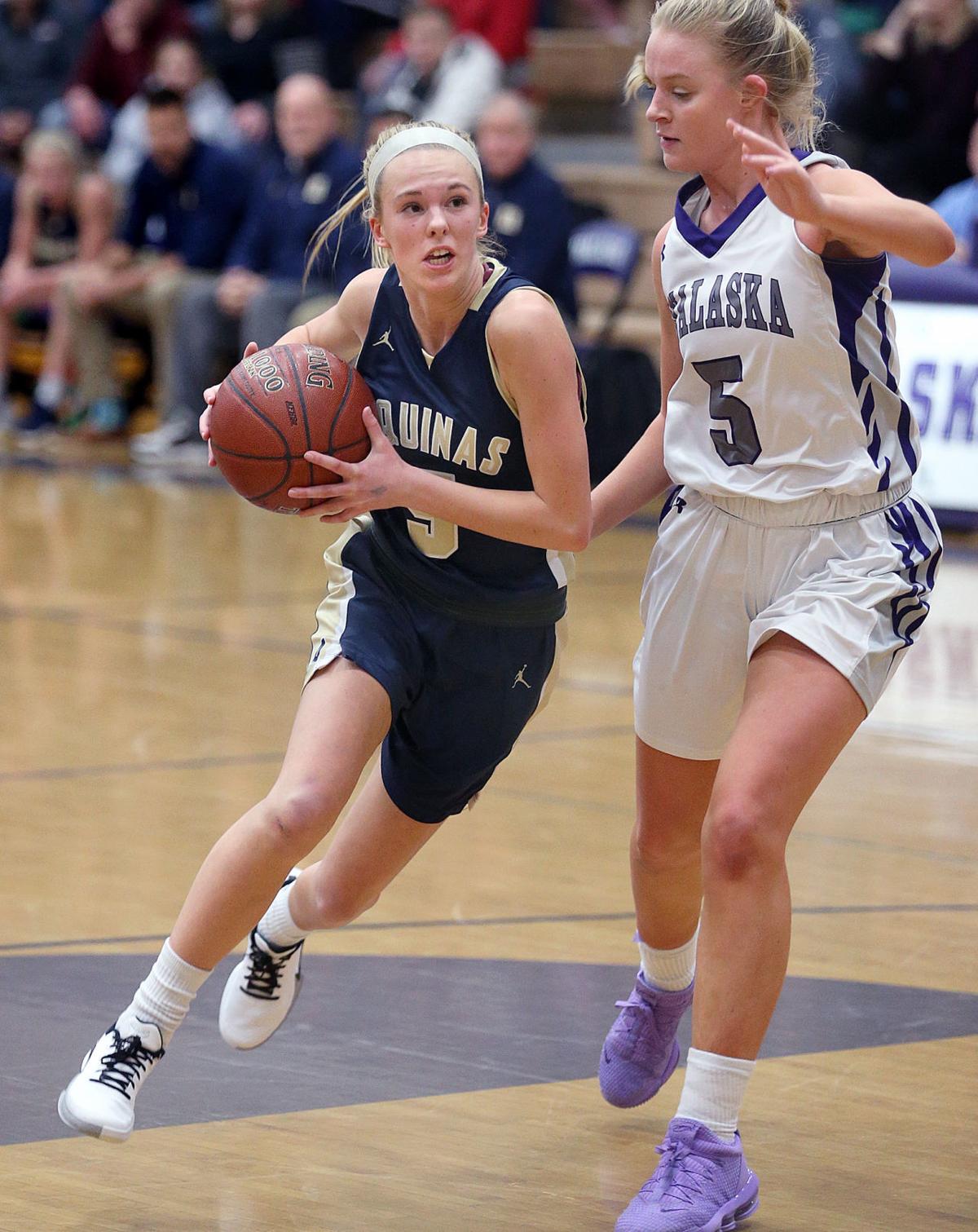 Midwest Players Classic La Crosse Aquinas Senior Lexi Donarski