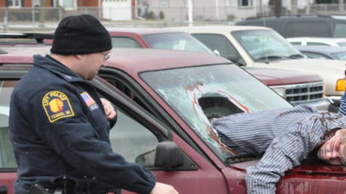 Mock Crash Reminds Tomah Students To Act Safely At Prom Tomah Journal Lacrossetribune Com