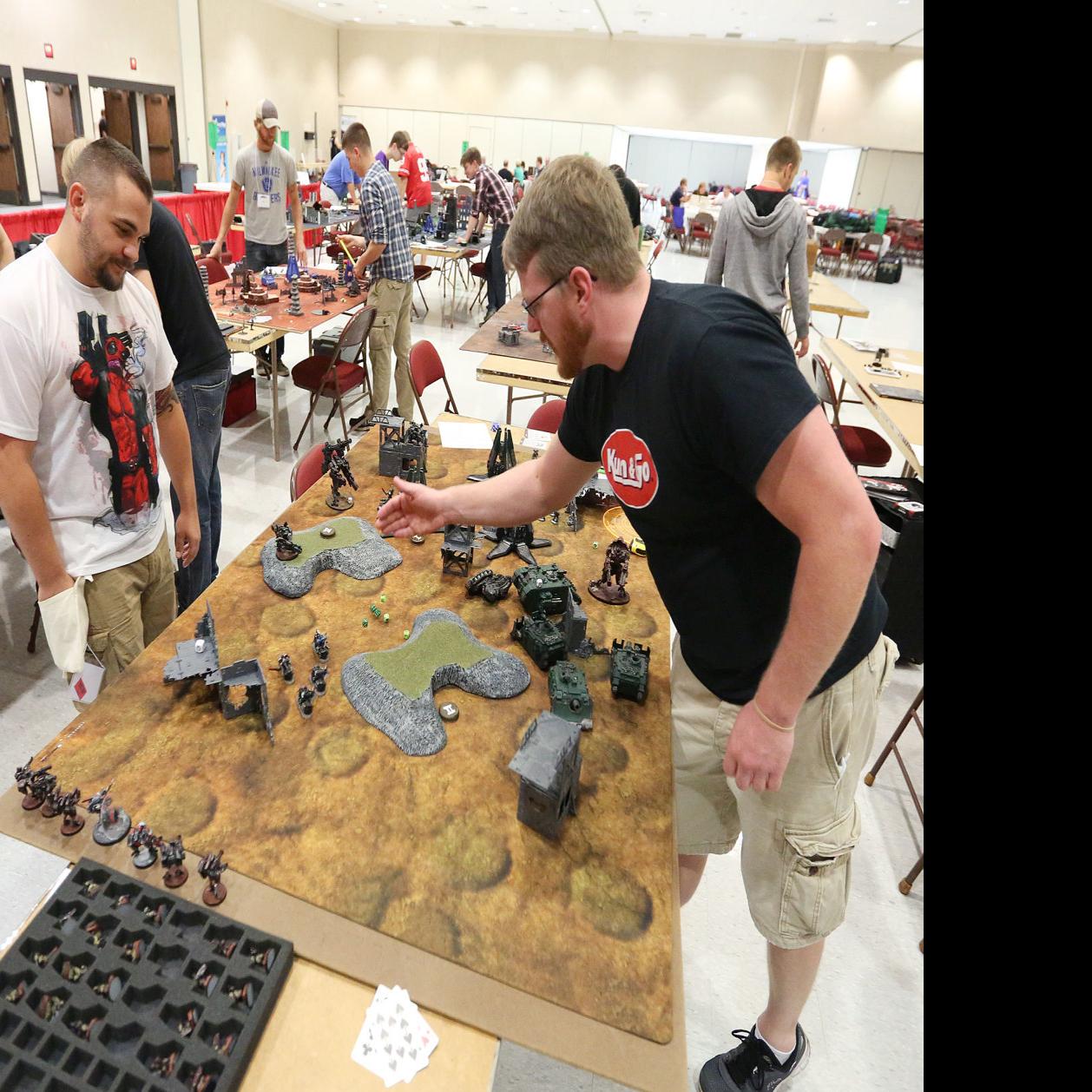 Coulee Con returns to La Crosse Center with cosplay, card games and Catan